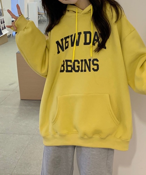 meJane(ミージェーン)の「NEWDAYロゴビックシルエットプルパーカー【ZOZOTOWN限定】(パーカー・レディース・イエロー/ライトグリーン/アイボリー・FREE)」の10枚目の写真