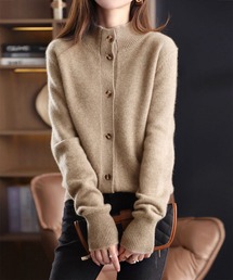 ボタン付き　ニットカーディガン