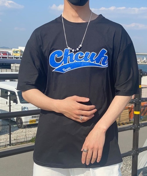 DEVICE（デバイス）の「韓国 古着風 ビッグシルエット カレッジロゴ ワッペン刺繍 半袖 Tシャツ（Tシャツ/カットソー・レディース・ホワイト/ブラック/グレー・FREE）」の17枚目の写真