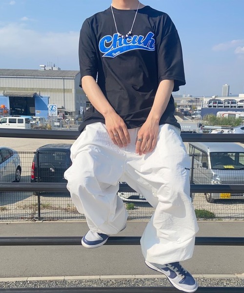 DEVICE（デバイス）の「韓国 古着風 ビッグシルエット カレッジロゴ ワッペン刺繍 半袖 Tシャツ（Tシャツ/カットソー・レディース・ホワイト/ブラック/グレー・FREE）」の21枚目の写真