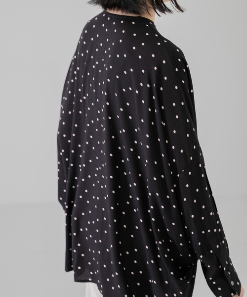 【美品】かぐれ　ドットワイドシャツ　フリーサイズ　kagure ブラック かぐれ（カグレ）の「ドットワイドシャツ（Tシャツ/カットソー）」 - WEAR