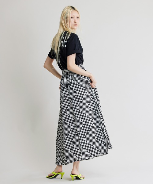 NOISE MAKER（ノイズメーカー）の「フラッグチェックフレアースカート（スカート・レディース・ホワイト/グレー・38/36）」の14枚目の写真