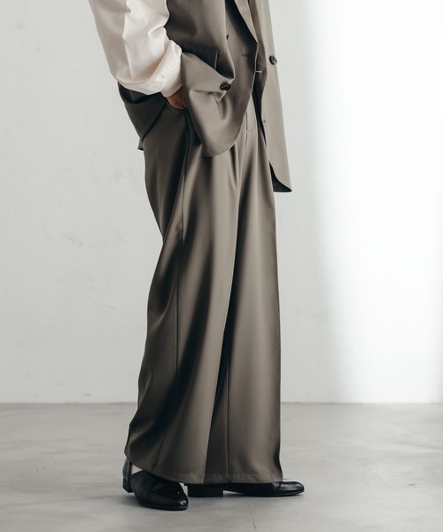 epnok（エプノック）の「1タックワイドパンツ（スラックス・メンズ・ダークブラウン/グレイッシュブルー/ダークベージュ・SMALL/MEDIUM/LARGE）」の5枚目の写真