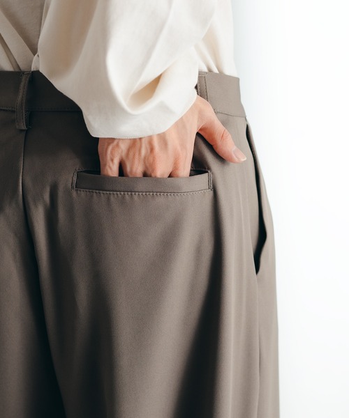 epnok（エプノック）の「1タックワイドパンツ（スラックス）」 - WEAR