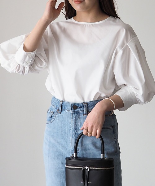 Riberry(リベリー)の「パフスリーブプルオーバー(シャツ/ブラウス・レディース・ベージュ/オフホワイト/ブルー・MEDIUM)」の13枚目の写真