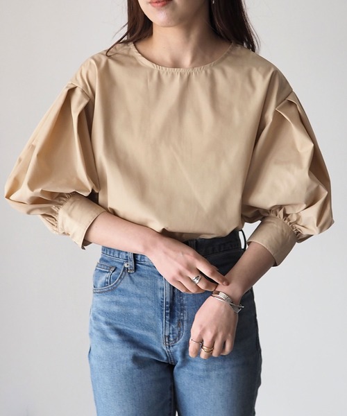 Riberry(リベリー)の「パフスリーブプルオーバー(シャツ/ブラウス・レディース・ベージュ/オフホワイト/ブルー・MEDIUM)」の17枚目の写真