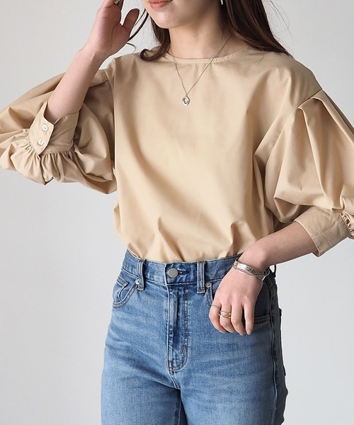 Riberry(リベリー)の「パフスリーブプルオーバー(シャツ/ブラウス・レディース・ベージュ/オフホワイト/ブルー・MEDIUM)」の14枚目の写真