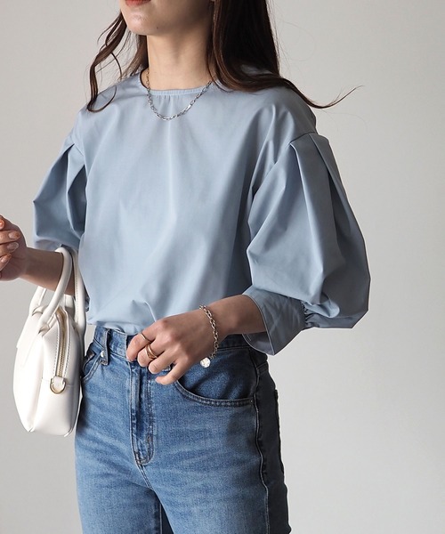 Riberry(リベリー)の「パフスリーブプルオーバー(シャツ/ブラウス・レディース・ベージュ/オフホワイト/ブルー・MEDIUM)」の18枚目の写真