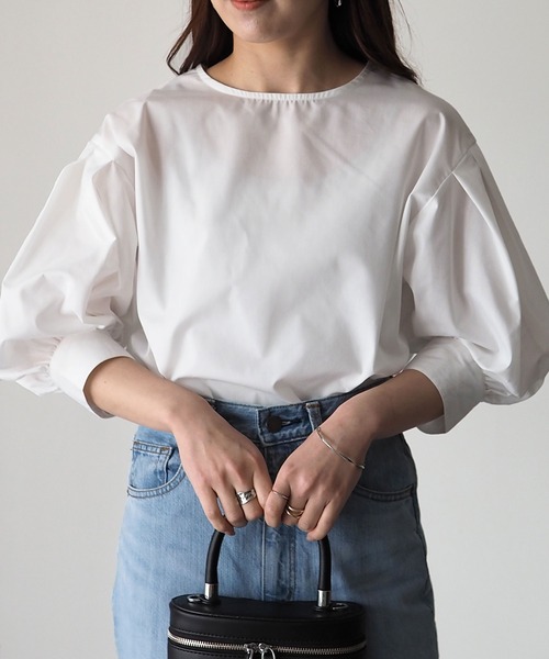 Riberry(リベリー)の「パフスリーブプルオーバー(シャツ/ブラウス・レディース・ベージュ/オフホワイト/ブルー・MEDIUM)」の16枚目の写真