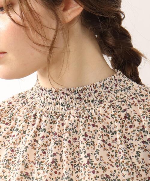 DRESKIP（ドレスキップ）の「◆【洗濯機可】シャーリング使いプリントブラウス（シャツ/ブラウス・レディース・ベージュ系その他2/グリーン系その他5/ホワイト系3/ホワイト系8/ネイビー系5/オレンジ系5・02/03/04）」の7枚目の写真