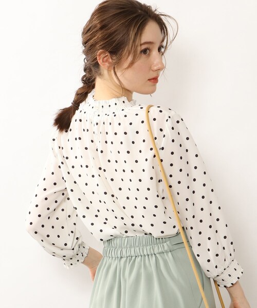 DRESKIP（ドレスキップ）の「◆【洗濯機可】シャーリング使いプリントブラウス（シャツ/ブラウス・レディース・ベージュ系その他2/グリーン系その他5/ホワイト系3/ホワイト系8/ネイビー系5/オレンジ系5・02/03/04）」の18枚目の写真