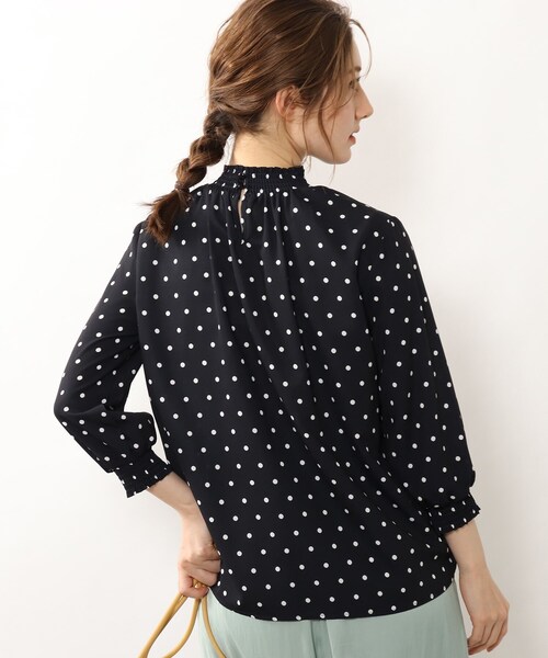 DRESKIP（ドレスキップ）の「◆【洗濯機可】シャーリング使いプリントブラウス（シャツ/ブラウス・レディース・ベージュ系その他2/グリーン系その他5/ホワイト系3/ホワイト系8/ネイビー系5/オレンジ系5・02/03/04）」の15枚目の写真