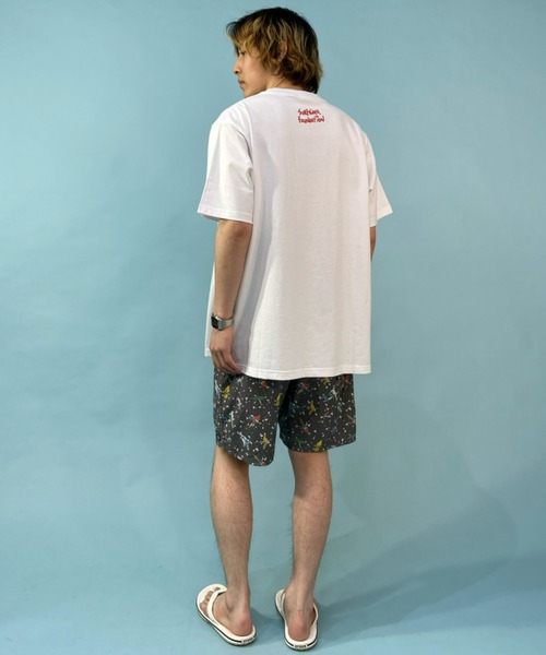 ムラサキスポーツ（ムラサキスポーツ）の「【ムラサキスポーツ別注】SURFRIDER FOUNDATION×KENNY SURF コラボモデル ルーズシルエット プリントＴシャツ/サマーガール フォトプリントカットソー  SF2120FD3（Tシャツ/カットソー・メンズ・ブラック/ホワイト・M/L/XL）」の7枚目の写真