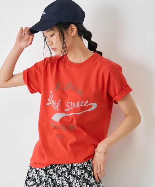 J.PRESS YORK STREET(ジェイプレスヨークストリート)の「【UNISEX】ロゴデザインプリントTシャツ(Tシャツ/カットソー・メンズ・ホワイト系/ベージュ系/レッド系・SMALL/MEDIUM/LARGE)」の3枚目の写真