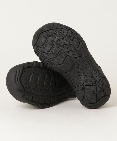 KEEN（キーン）の「NEWPORT H2 / ニューポート エイチツー / キッズ サンダル（サンダル・キッズ・マルチ・21cm/22.5cm/20cm/23.5cm/22cm）」の3枚目の写真