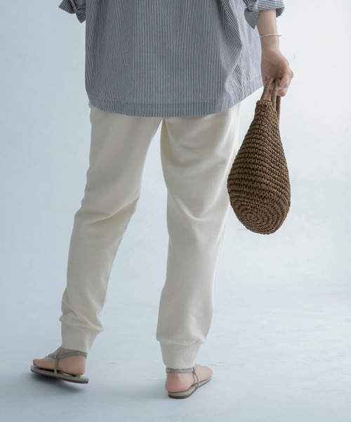 FORK&SPOON（フォークアンドスプーン）の「FORK&SPOON　イージーカットパンツ（その他パンツ・レディース・アイボリー/ブラック・1）」の4枚目の写真