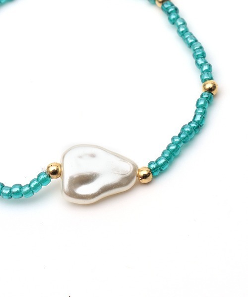 チチカカ(チチカカ)の「バロックパールブレスレット(ブレスレット・レディース・オレンジ/ブルー・FREE)」の4枚目の写真