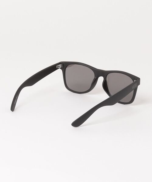 VANS(バンズ)の「【VANS】ヴァンズ サングラス Spicoli Flat Shades VN0A36VI(サングラス・メンズ・その他1/その他2・FREE)」の4枚目の写真