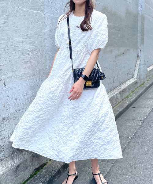 ISOOK(アイスー)の「Emboss volume one-piece / エンボスボリュームワンピース(ai select)(ワンピース・レディース・ブラック/ホワイト・FREE)」の7枚目の写真