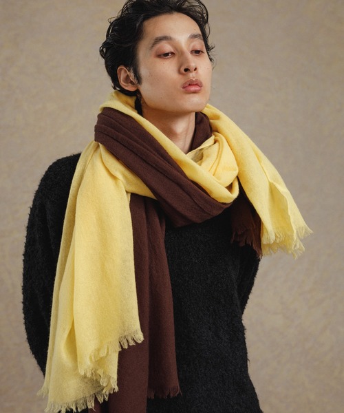 ADAM ET ROPE'（アダムエロペ）の「【WEB限定】カシミア混 ワイド ストール ショール/ユニセックス（ストール/ショール・メンズ・ブラック/ダークブラウン/ブルー/イエロー・FREE）」の9枚目の写真