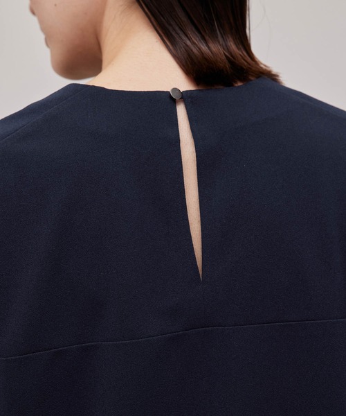 【秋の新作】フォルム袖ブラウスライクカットソー