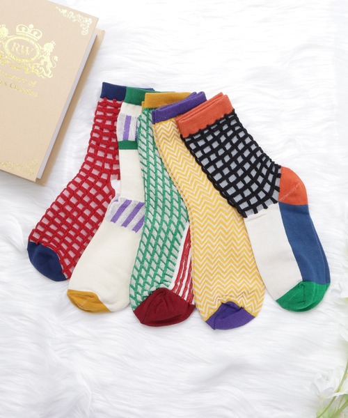 Lace Ladies(レースレディース)の「【5色組】幾何学柄クルーソックスセット(ソックス/靴下・レディース・マルチ・FREE)」の1枚目の写真