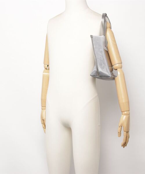 B'2nd（ビーセカンド）の「チュールトートＳ（トートバッグ・レディース・シルバー・F）」の5枚目の写真