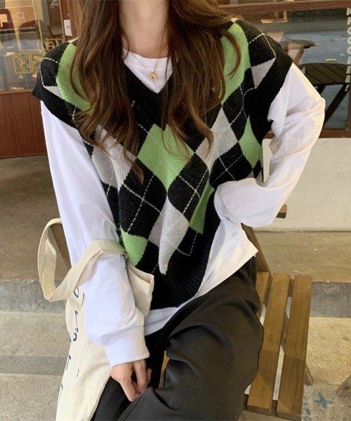LORENA ANTONIAZZI(ロレーナアントニアッツィ)デザイン柄ニットベスト(サイズM)(ホワイト×ピンクベージュ) フェイクファーデザインニットトップス[品番：MKSW0056421