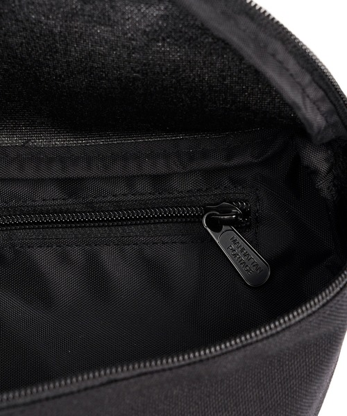 Manhattan Portage（マンハッタンポーテージ）の「Doyers Waist Bag（ボディバッグ/ウエストポーチ・メンズ・ブラック・X-SMALL）」の5枚目の写真