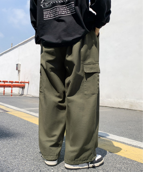 neos（ネオス）の「【neos -addictive design-】ワイドシルエット サイドポケット バルーン パラシュートカーゴ パンツ（カーゴパンツ・メンズ・ベージュ/ブラック/カーキ・MEDIUM/LARGE/X-LARGE）」の6枚目の写真