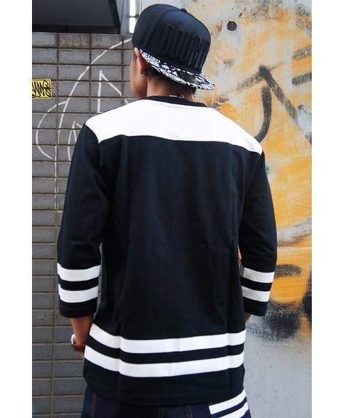 DOUBLE STEAL（ダブルスティール）の「Double Line Football Tee（Tシャツ/カットソー・メンズ・ブラック/ホワイト・X-LARGE/LARGE/MEDIUM）」の6枚目の写真