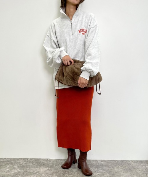 MLI'A（エムリア）の「ハーフZIPロゴスウェット（スウェット・レディース・ブラック/オートミール/ボルドー・M）」の5枚目の写真