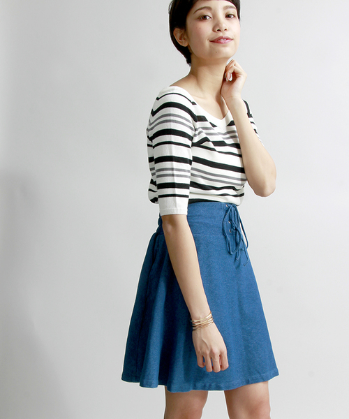 WEGO（ウィゴー）の「WEGO/レースアップフレアスカート（スカート・レディース・オフホワイト/ブラック/インディゴブルー/ライトインディゴブルー・FREE）」の3枚目の写真