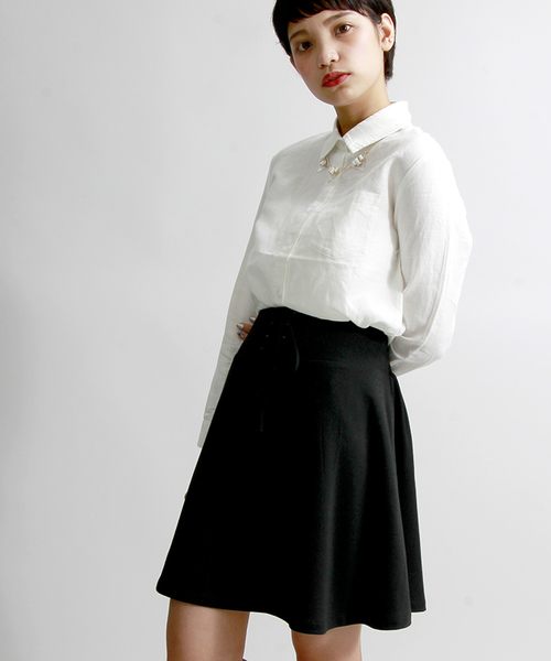 WEGO（ウィゴー）の「WEGO/レースアップフレアスカート（スカート・レディース・オフホワイト/ブラック/インディゴブルー/ライトインディゴブルー・FREE）」の2枚目の写真