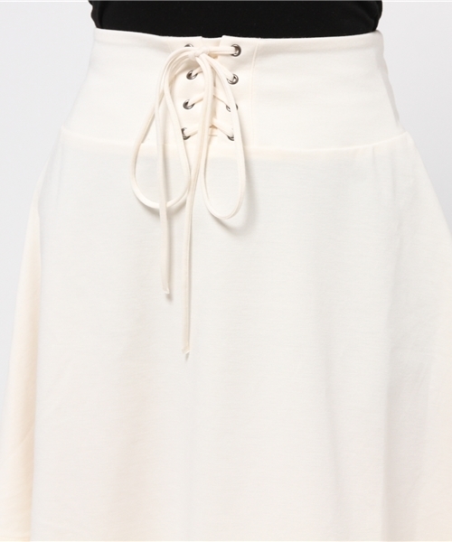 WEGO（ウィゴー）の「WEGO/レースアップフレアスカート（スカート・レディース・オフホワイト/ブラック/インディゴブルー/ライトインディゴブルー・FREE）」の5枚目の写真