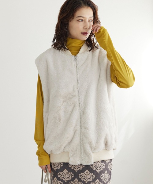 Sugar spoon（シュガースプーン）の「・SUGAR SPOON 2wayファーベスト（その他アウター・レディース・グレイッシュベージュ/ブラック/アイボリー・FREE）」の2枚目の写真