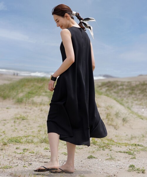 23区（ニジュウサンク）の「【STORY7月号掲載】レザー バングル（バングル/リストバンド・レディース・黄土色系/ブラック系・F）」の16枚目の写真