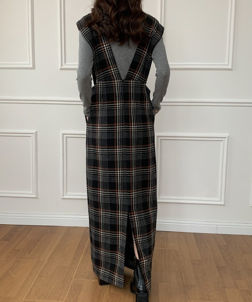 ABITOKYO(アビトーキョー)の「バックスリットチェック柄ロングジャンパースカート(ジャンパースカート・レディース・ネイビー/チャコールグレー/ベージュ・M/L)」の16枚目の写真