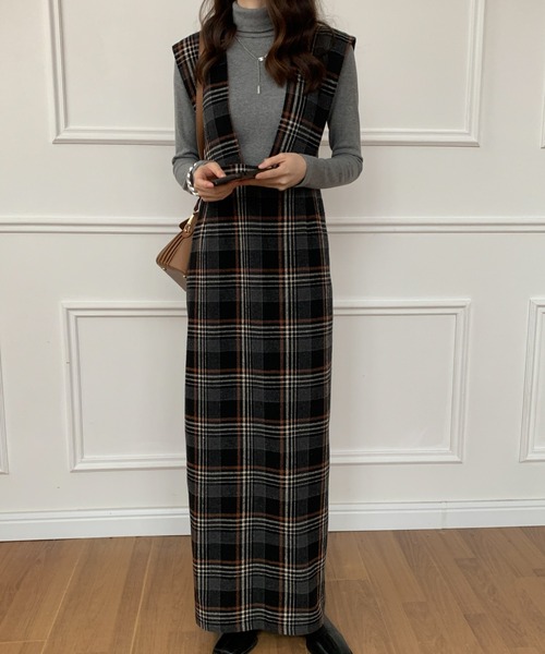 ABITOKYO(アビトーキョー)の「バックスリットチェック柄ロングジャンパースカート(ジャンパースカート・レディース・ネイビー/チャコールグレー/ベージュ・M/L)」の6枚目の写真