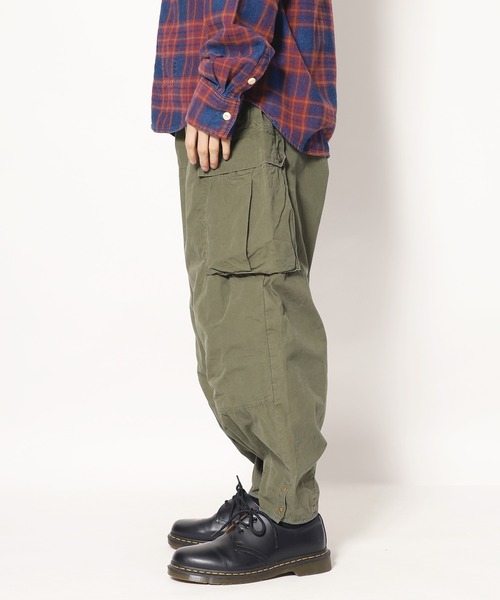 CAL O LINE（キャルオーライン）の「CAL O LINE/キャルオーライン MOUNTAIN CARGO PANTS カーゴパンツ（カーゴパンツ・メンズ・オリーブ・S/M/L）」の2枚目の写真