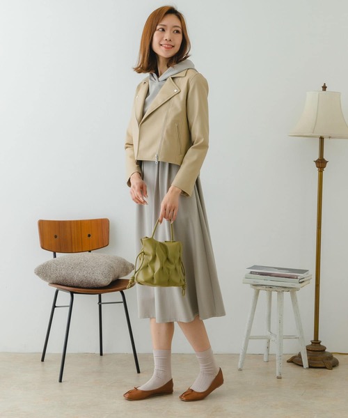 URBAN RESEARCH（アーバンリサーチ）の「チェーンドロストショルダーバッグ『Lsize』（ハンドバッグ・レディース・ブラック/オリーブ/ホワイト・ONE）」の5枚目の写真