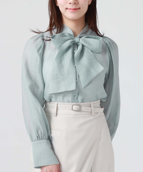 archives(アルシーヴ)の「2WAYボウタイパワショルブラウス(シャツ/ブラウス・レディース・ピンクベージュ/アイボリー/ブラック/ブルー・MEDIUM)」の9枚目の写真