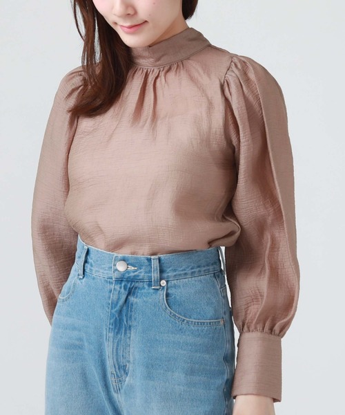 archives(アルシーヴ)の「2WAYボウタイパワショルブラウス(シャツ/ブラウス・レディース・ピンクベージュ/アイボリー/ブラック/ブルー・MEDIUM)」の11枚目の写真