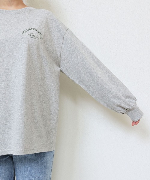 andme（アンドミー）の「ロゴプリントボリューム袖コットン長袖Tシャツ（Tシャツ/カットソー・レディース・チャコールグレー/グレー/オフホワイト/オートミール/スミクロ/ブラウン/ブルー系その他・M）」の13枚目の写真