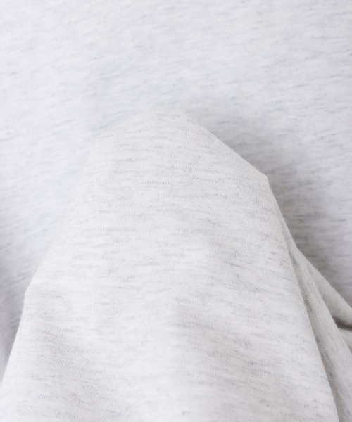 andme（アンドミー）の「ロゴプリントボリューム袖コットン長袖Tシャツ（Tシャツ/カットソー・レディース・チャコールグレー/グレー/オフホワイト/オートミール/スミクロ/ブラウン/ブルー系その他・M）」の22枚目の写真