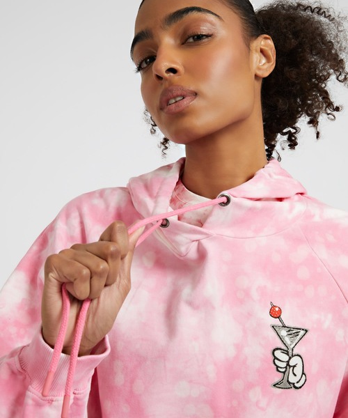 Guess（ゲス）の「GUESS X BRANDALISED(R) WITH GRAFFITI BY