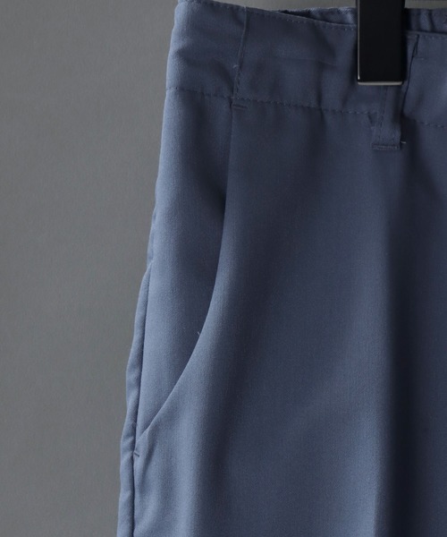 SITRY（シトリー）の「T/R loose tapered pants/ルーズ テーパード パンツ（スラックス・メンズ・モカ/グリーン/サックスブルー/ブラック/ベージュ/カーキ・M/L/XL）」の10枚目の写真