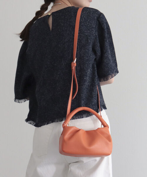 fredy emue（フレディエミュ）の「ワンハンドルギャザー2wayバッグ（トートバッグ・レディース・オフホワイト/ブラック/オレンジ・FREE）」の12枚目の写真