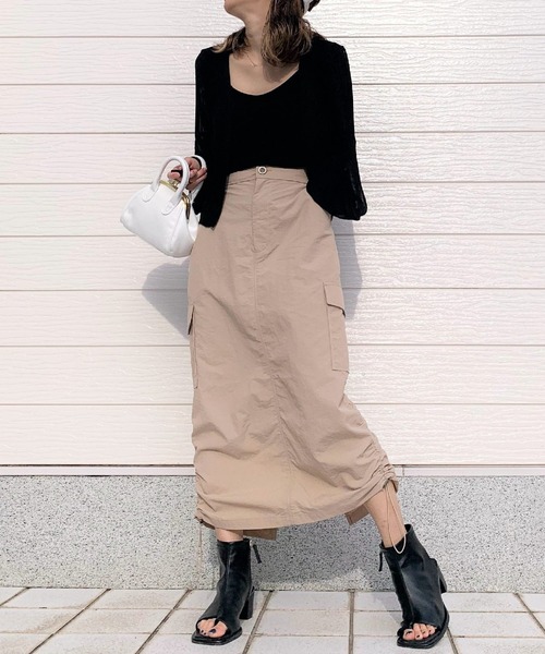 Q（キュー）の「ドロストミリタリーナロースカート（スカート・レディース・カーキ/ベージュ・MEDIUM）」の9枚目の写真