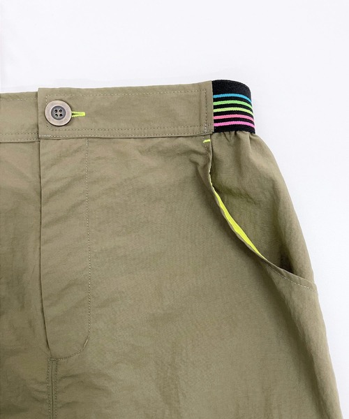 Q（キュー）の「ドロストミリタリーナロースカート（スカート・レディース・カーキ/ベージュ・MEDIUM）」の5枚目の写真